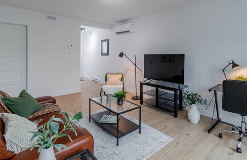 La Haute-Saint-Charles Apartamento | Hôtel à la maison - Condo la Réserve 57