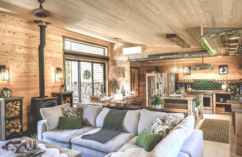 La Malbaie Casa | Hôtel à la maison - Chalet Alpinot