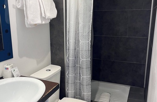 Centre Ville Hotel | Hôtel Au Spatial