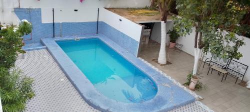Saly Cama Y Desayuno | Hôtel bar tamou baobab