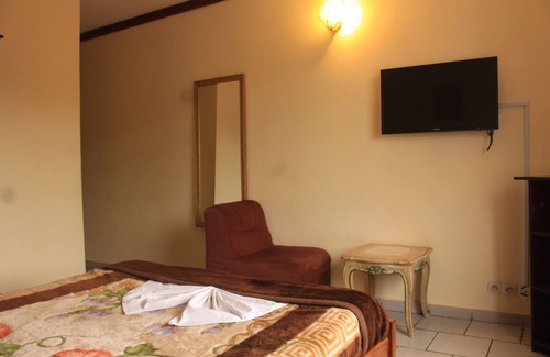 Douala Hotel | Hôtel Beau Rivage