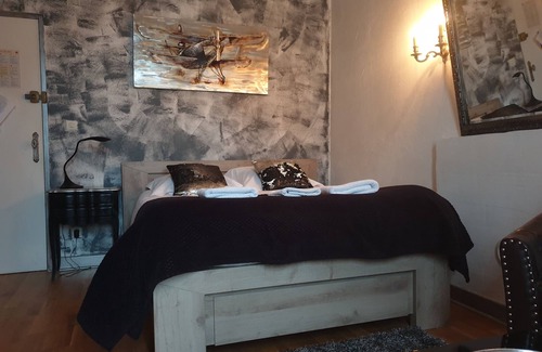 Saint-Amand-Montrond Casa | Hôtel de l'Ecu