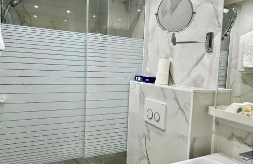 Faubourg Saint-Germain Hotel | Hôtel Derby Eiffel