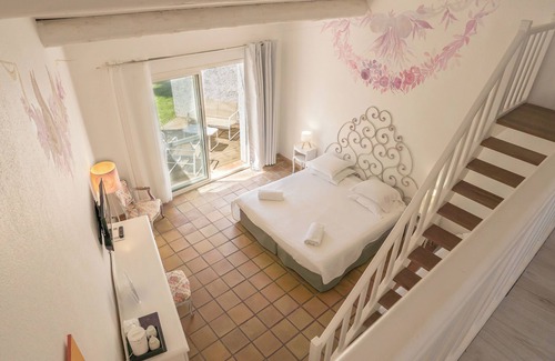 Saintes-Maries-de-la-Mer Hotel | Hôtel La Tramontane