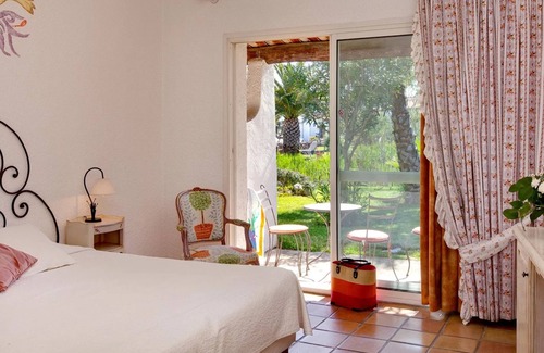 Saintes-Maries-de-la-Mer Hotel | Hôtel La Tramontane