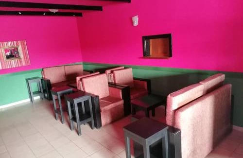 Yaounde Hotel | Hôtel La Couronne RW