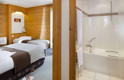 Le Grand-Bornand Hotel | Hôtel La Croix Saint Maurice
