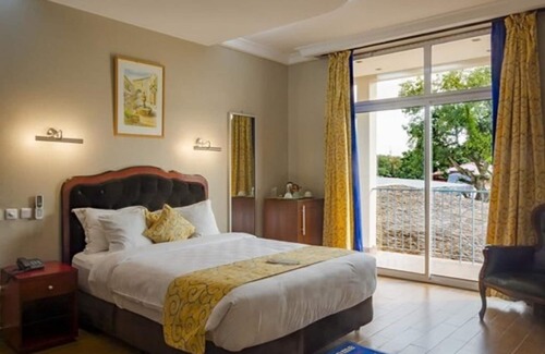 Douala Hotel | Hôtel La Falaise Bonanjo
