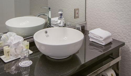 Downtown Montreal Hotel | Hôtel Le Cantlie Suites