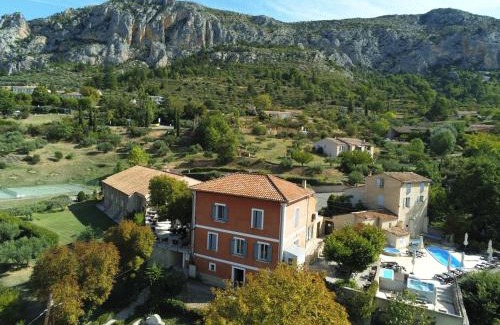 Moustiers-Sainte-Marie Hotel | Hôtel Le Colombier