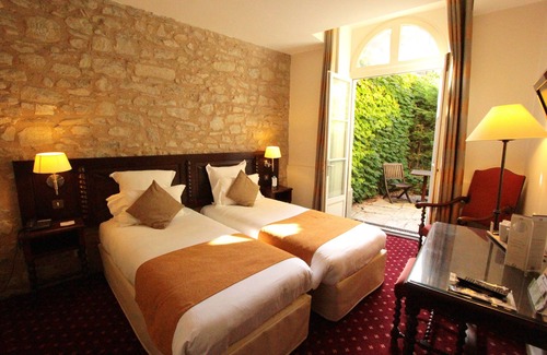City of Carcassonne Hotel | Hôtel Le Donjon - Coeur de la Cité Médiévale