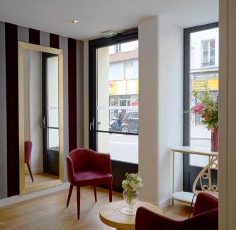 Clignancourt Hotel | Hôtel Le Montmartre Saint Pierre