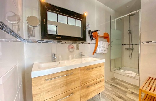 Montignac Hotel | Hôtel Le P'tit Monde