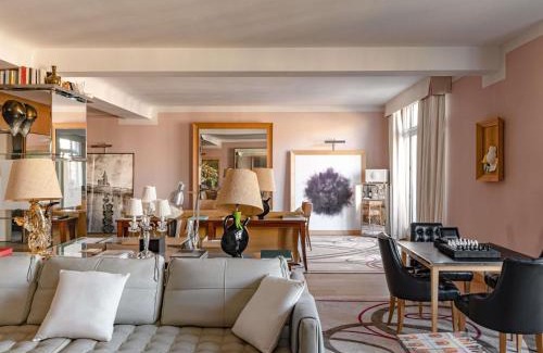 Faubourg-du-Roule Hotel | Hôtel Le Royal Monceau Raffles Paris