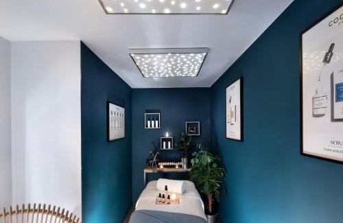Quartier Saint-Ambroise Hotel | Hôtel Les Deux Girafes