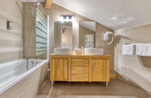 Chamonix City Centre Hotel | Hôtel Lyret