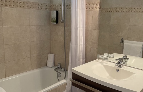 Avignon City Centre Hotel | Hôtel Médieval