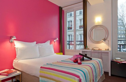 Quartier Saint-Ambroise Hotel | Hôtel Marais de Launay