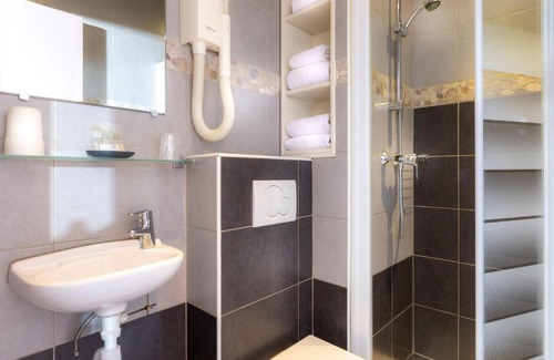 Quartier du Petit-Montrouge Hotel | Hôtel Montsouris Orléans