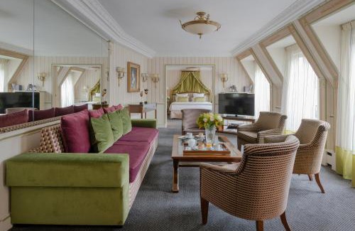 Faubourg-du-Roule Hotel | Hôtel Napoleon Paris