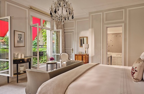Champs-Elysees Otro | Hôtel Plaza Athénée - Dorchester Collection