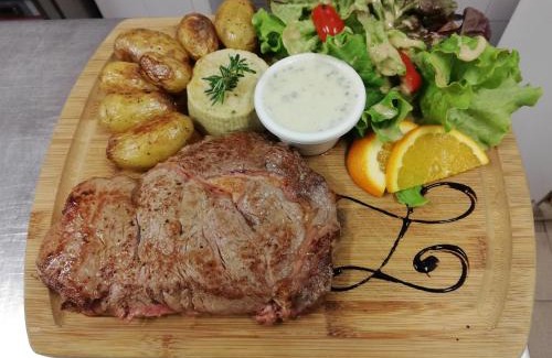 Albaron Hotel | Hôtel Restaurant l'Agachon