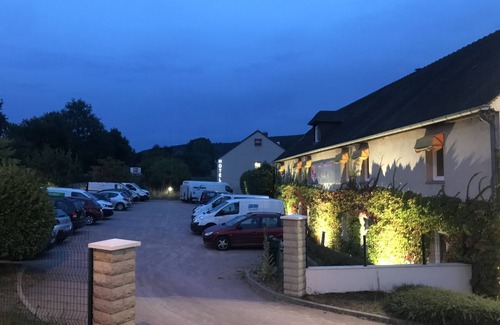 Autun Hotel | Hôtel Restaurant - Les Jardins du Lac