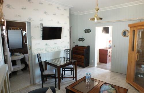 Tregastel Hotel | Hôtel - Restaurant - Salon de Thé Le Beauséjour