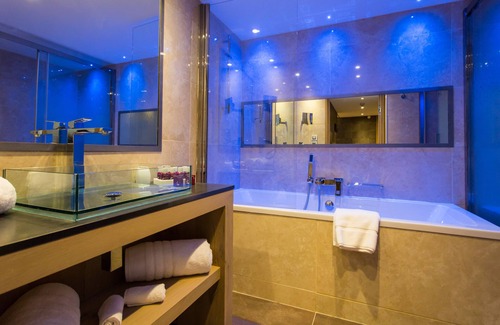 Arc-2000 Hotel | Hôtel Taj-I Mah by Les Etincelles