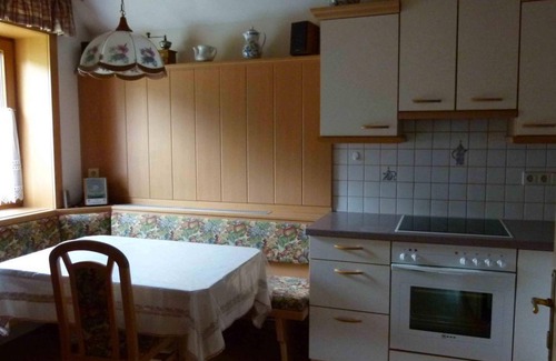 Mariapfarr Apartamento | Hönegger, Casa - Apartamento / 2 habitaciones / ducha, WC