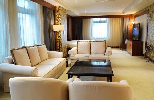 Datong Hotel | Hù House - Taipei