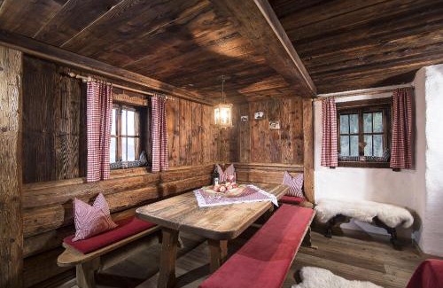 Alpbach Casa | Hütte - Ferienhaus Bischoferhütte für 2-10 Personen