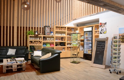 Muotathal Hotel | Hüttenhotel Husky Lodge
