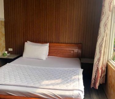 Binh Chanh Hotel | Hải Quỳnh Hotel