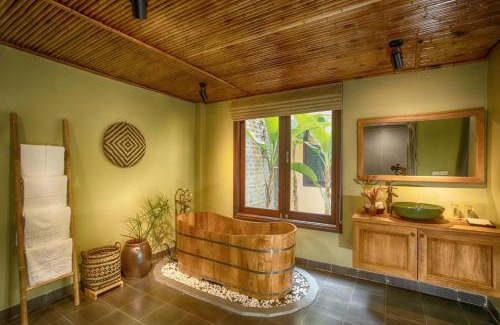 Bai Lang Casa | HỒ ĐÁ CỔ THIÊN LONG RESORT