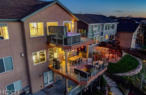 Northeast Colorado Springs Casa | *H* 5BR Home Getaway w/HOT TUB *