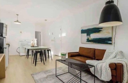 Short North Apartamento | H Boutique 2 bedroom walk directly into to nightlife. Next to Convention center