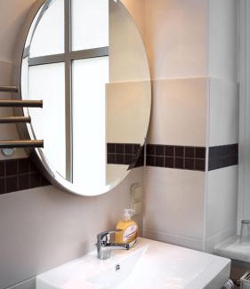 Innenstadt Apartamento | H&H Apartments im Herzen der Stadt geräumig ruhig zentral mit Küche und Esstisch