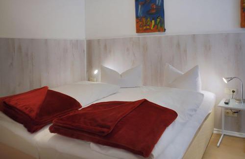 Innenstadt Apartamento | H&H Apartments im Herzen der Stadt in der Lange Strasse geräumig ruhig mit Küche und Esstisch