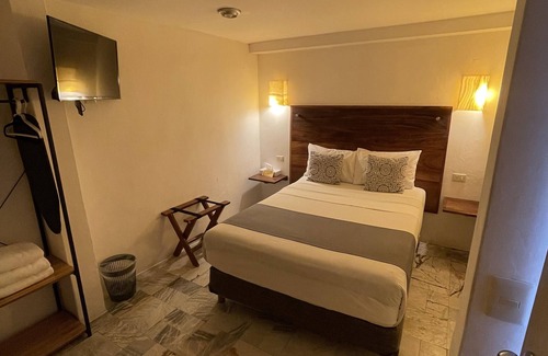 Colonia Olímpica Hotel | H.Ixaya