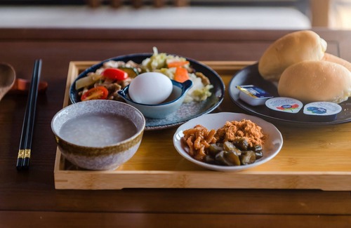 Ruifang Cama Y Desayuno | H& Jiufen The Dragon Inn