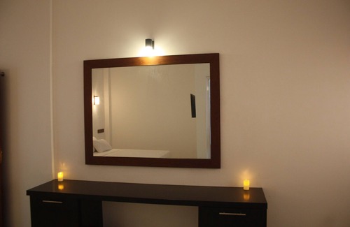 Dondra Hotel | H M C Leisure House Dondra