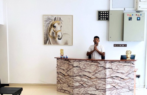 Dondra Hotel | H M C Leisure House Dondra