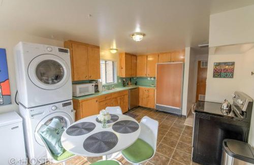 Broadmoor Apartamento | *H* NEW! Old Broadmoor 1 BDRM, West-side Colorado Springs Goodness!
