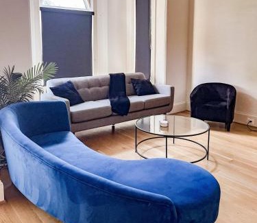 H Street Corridor Casa | H St DC Haven 4-BR Homestay
