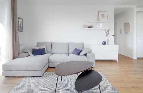 Centro histórico de Hondarribia Apartamento | H SUITE2A by Smiling Rentals