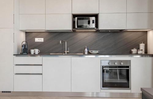 Santo Stefano al Mare Apartamento | H11 [Luxury 17A] Porto - Piscina - Jacuzzi