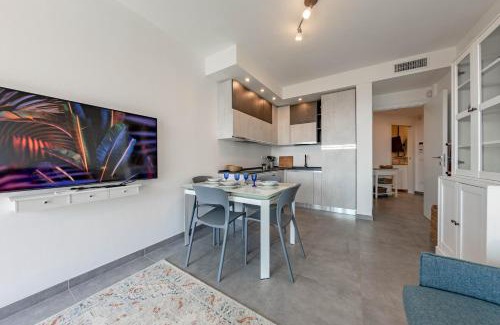 Santo Stefano al Mare Apartamento | H11 [Luxury 8A] - Porto - Piscina - Jacuzzi