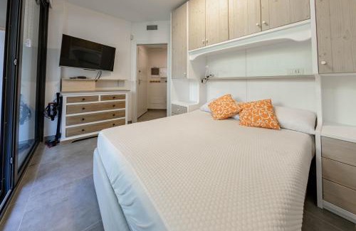 Santo Stefano al Mare Apartamento | H11 [Luxury 8A] - Porto - Piscina - Jacuzzi