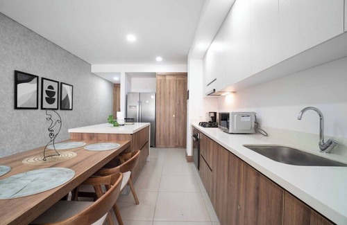 Granada Apartamento | H206 - Perfect Family Fun - Pool & 24h Security